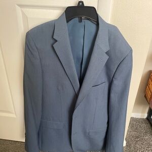Iight blue men’s suit jacket